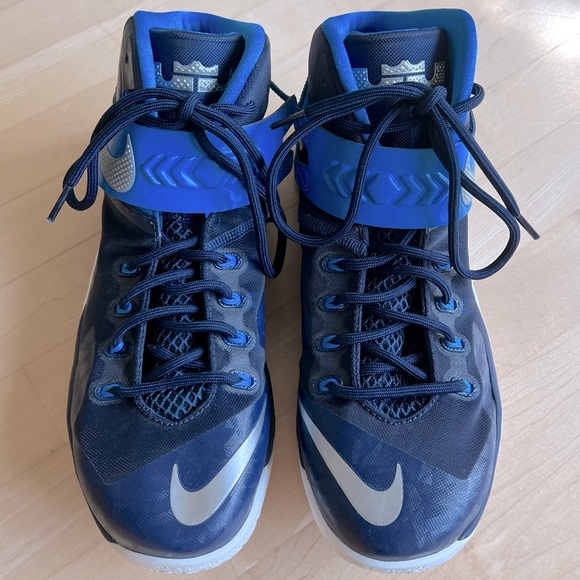 LeBron Zoom Soldier 8 'Midnight Navy' - Picture 4 of 15